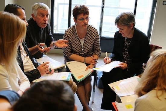 Nous dispensons des formations en alternance aux jeunes et aux adultes.